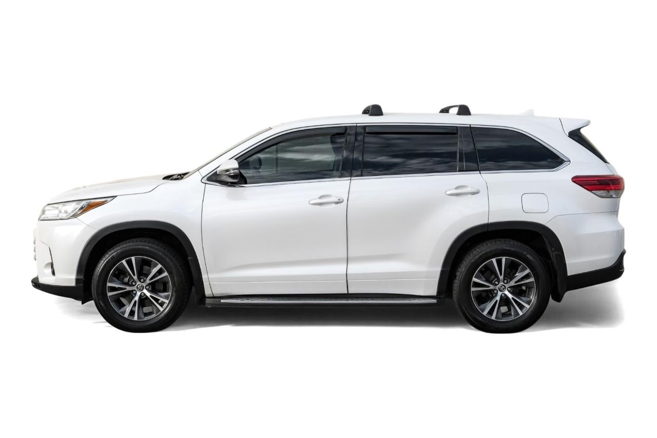 Toyota Highlander Vehicle Main Gallery Image 11
