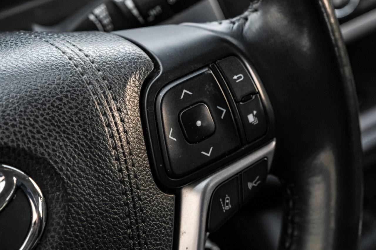 Toyota Highlander Vehicle Main Gallery Image 17