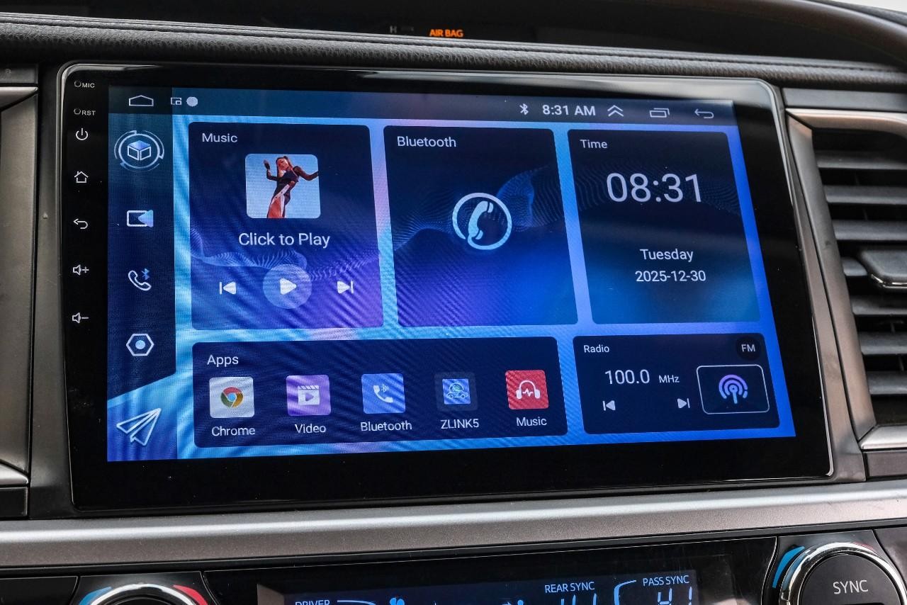 Toyota Highlander Vehicle Main Gallery Image 26