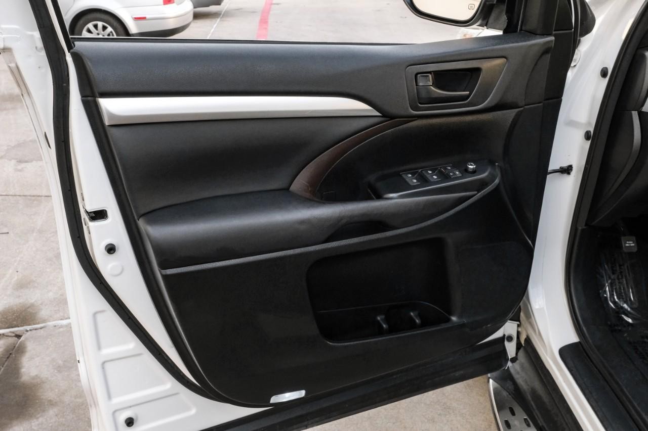 Toyota Highlander Vehicle Main Gallery Image 41