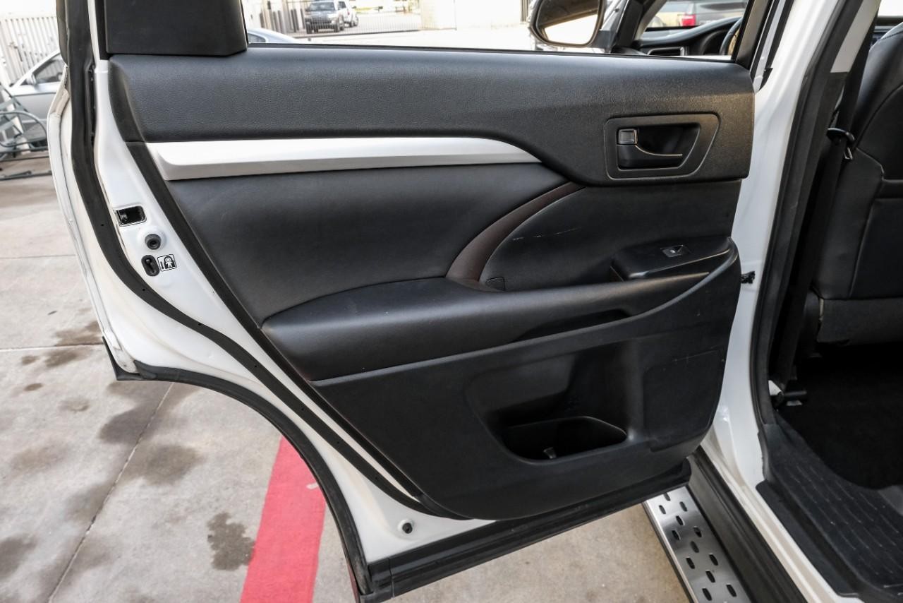 Toyota Highlander Vehicle Main Gallery Image 44