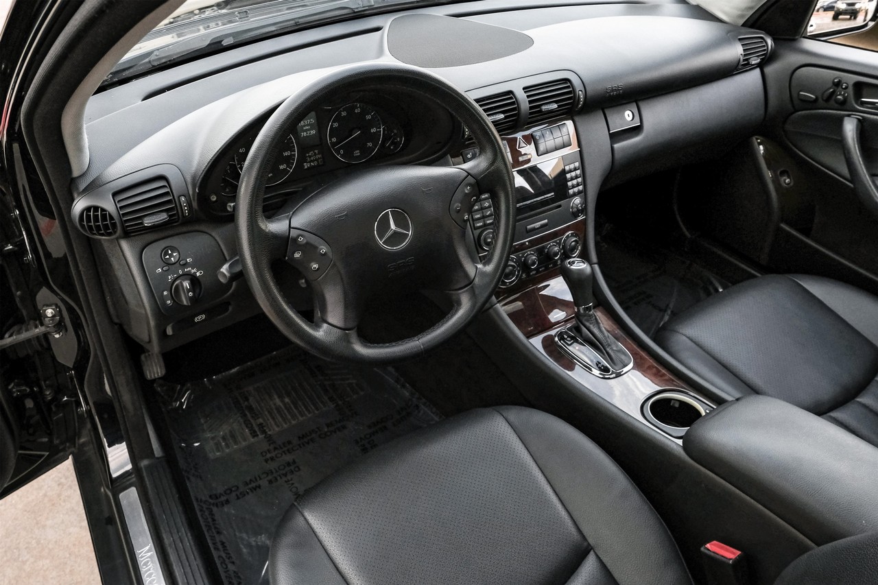 Mercedes-Benz C 280 Vehicle Main Gallery Image 03