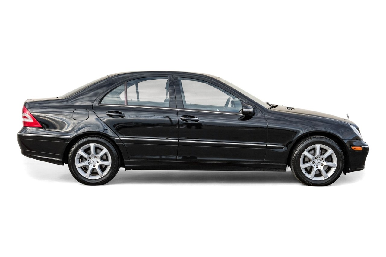 Mercedes-Benz C 280 Vehicle Main Gallery Image 08