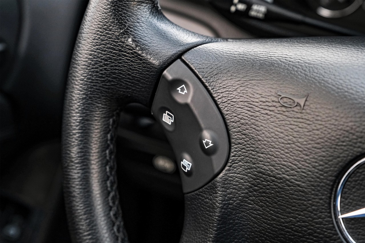 Mercedes-Benz C 280 Vehicle Main Gallery Image 16