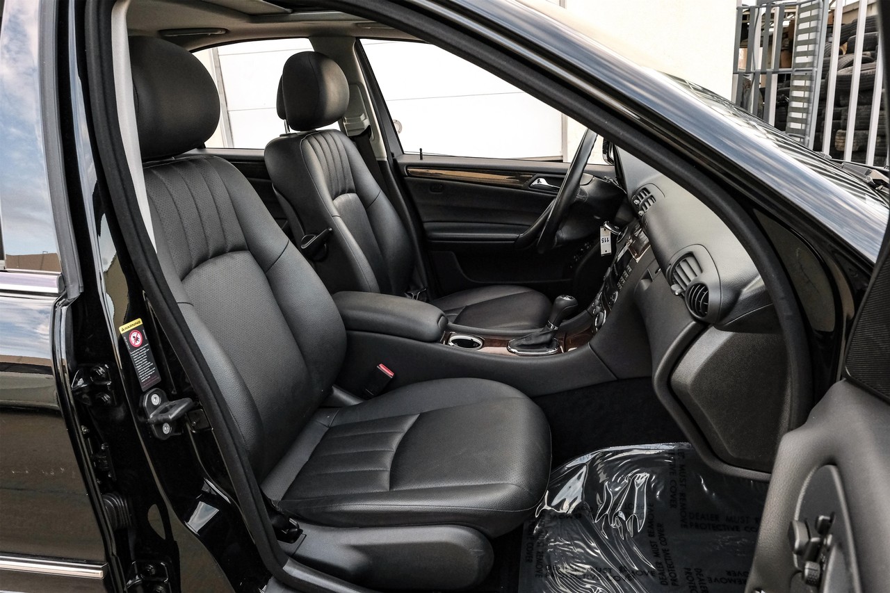 Mercedes-Benz C 280 Vehicle Main Gallery Image 27