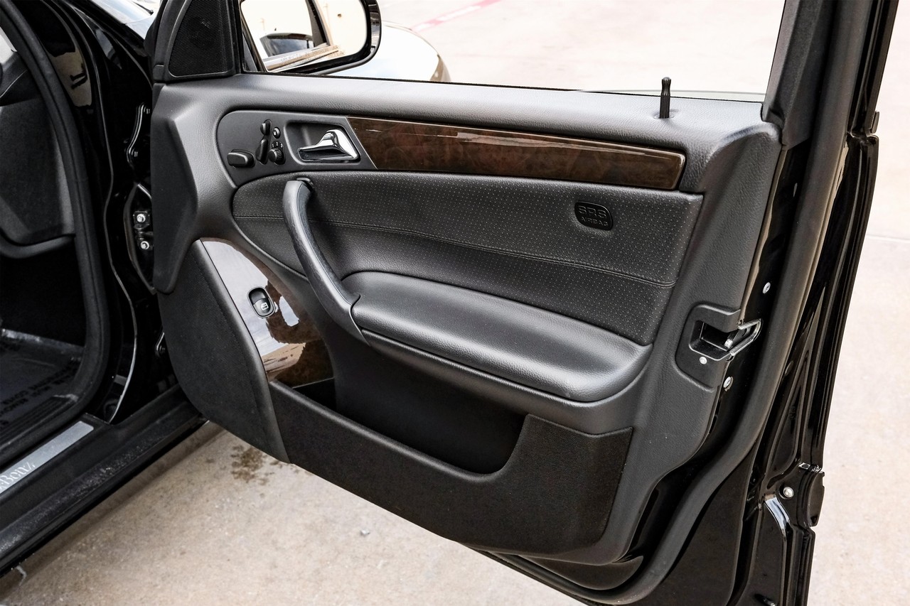 Mercedes-Benz C 280 Vehicle Main Gallery Image 40