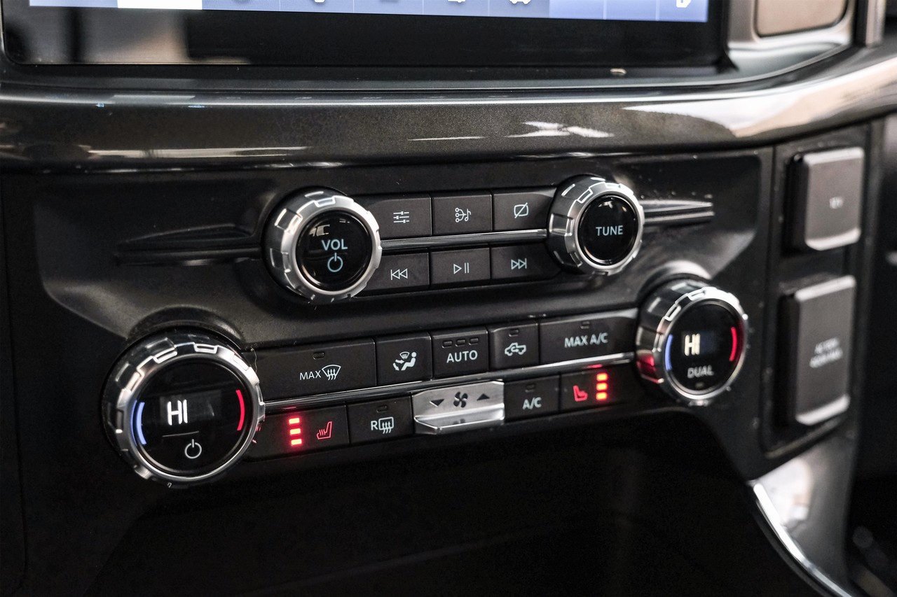 Ford F-150 Vehicle Main Gallery Image 25