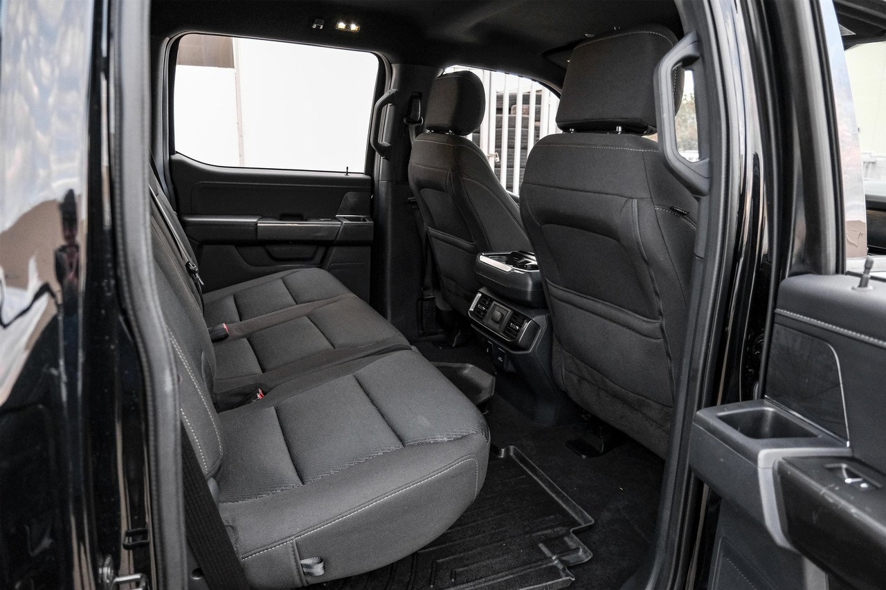 Ford F-150 Vehicle Main Gallery Image 38