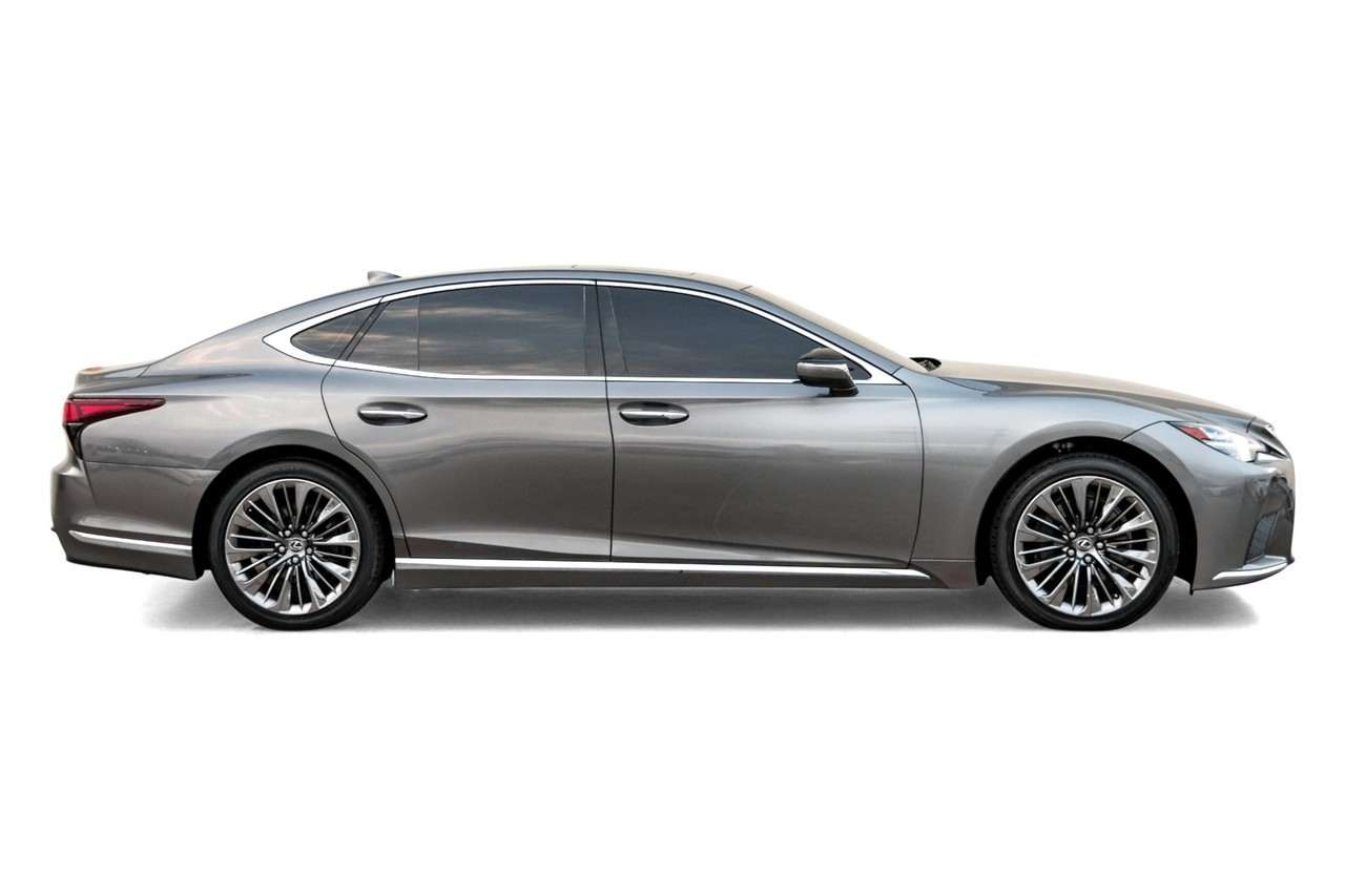 Lexus LS 500 Vehicle Main Gallery Image 08