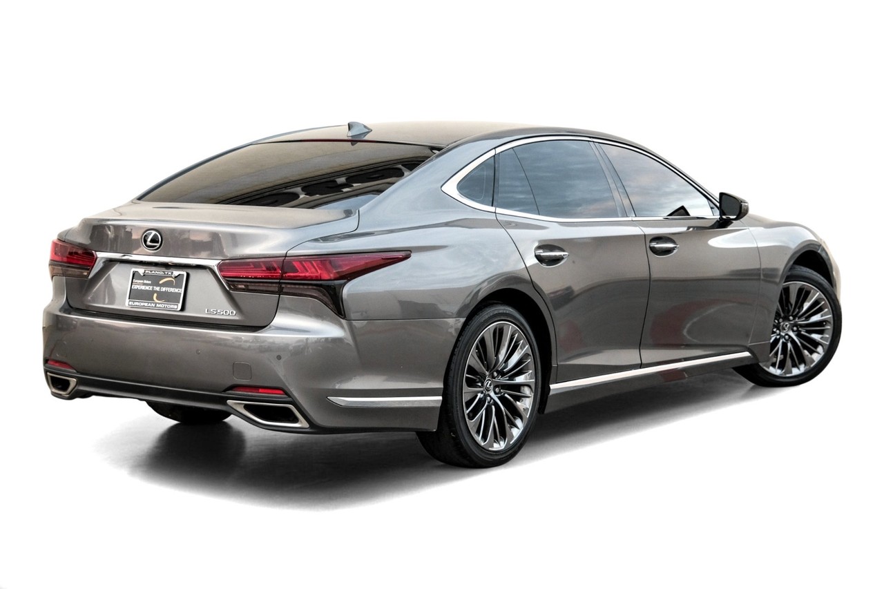 Lexus LS 500 Vehicle Main Gallery Image 09
