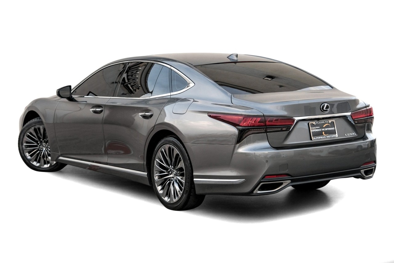 Lexus LS 500 Vehicle Main Gallery Image 11