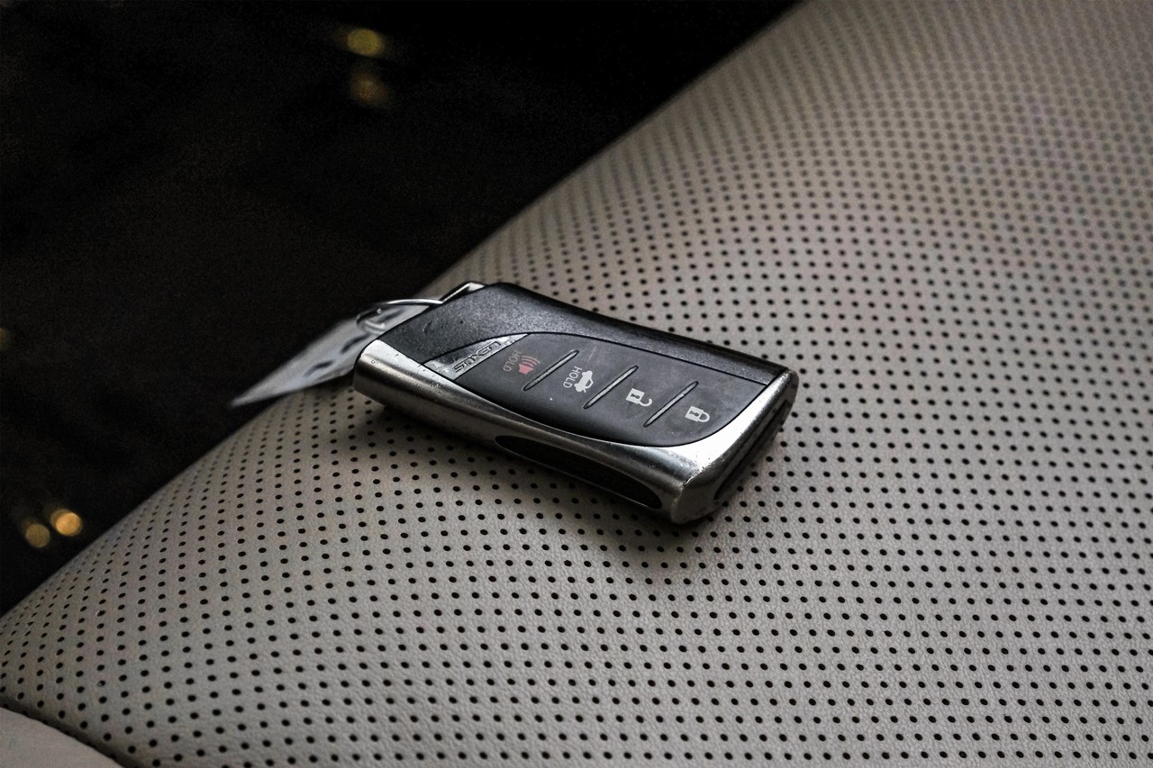 Lexus LS 500 Vehicle Main Gallery Image 63