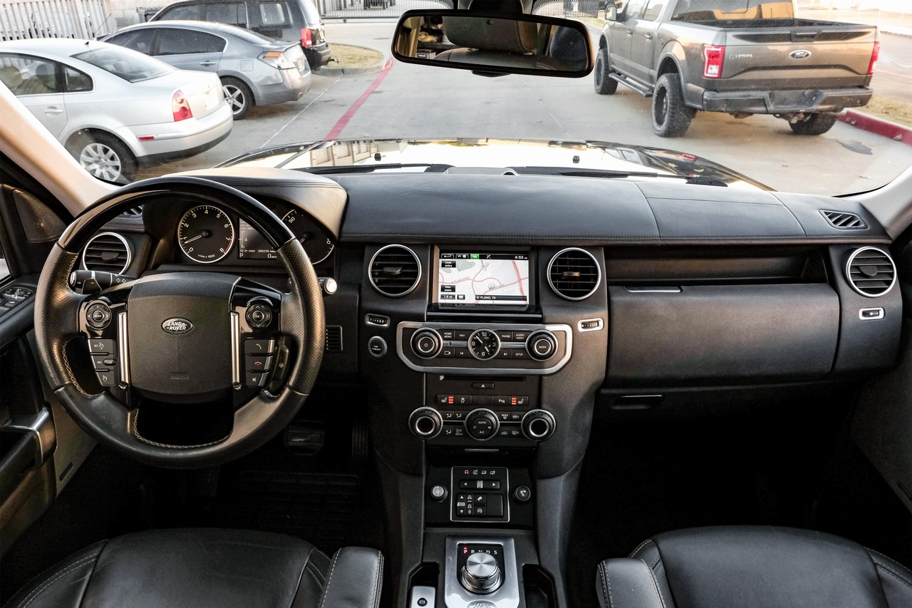 Land Rover LR4 Vehicle Main Gallery Image 15