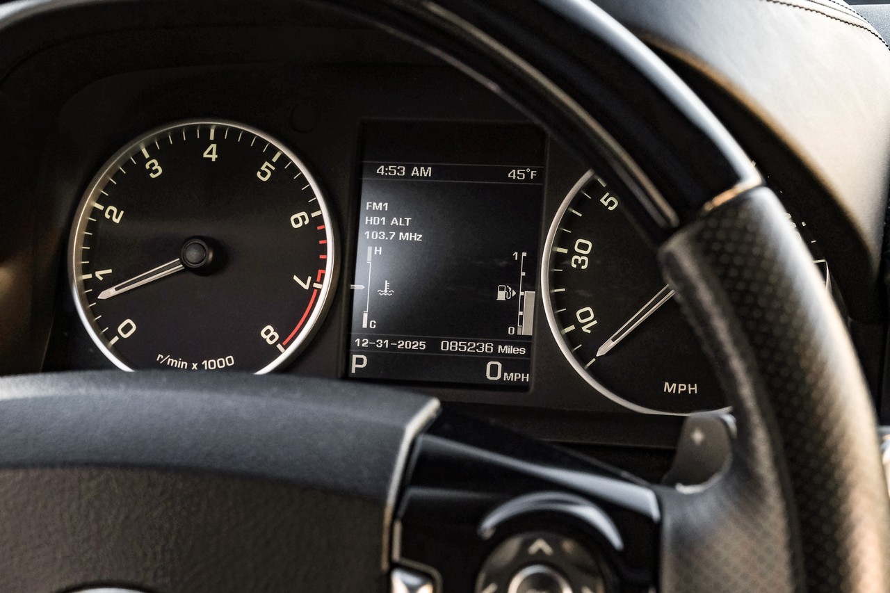 Land Rover LR4 Vehicle Main Gallery Image 19