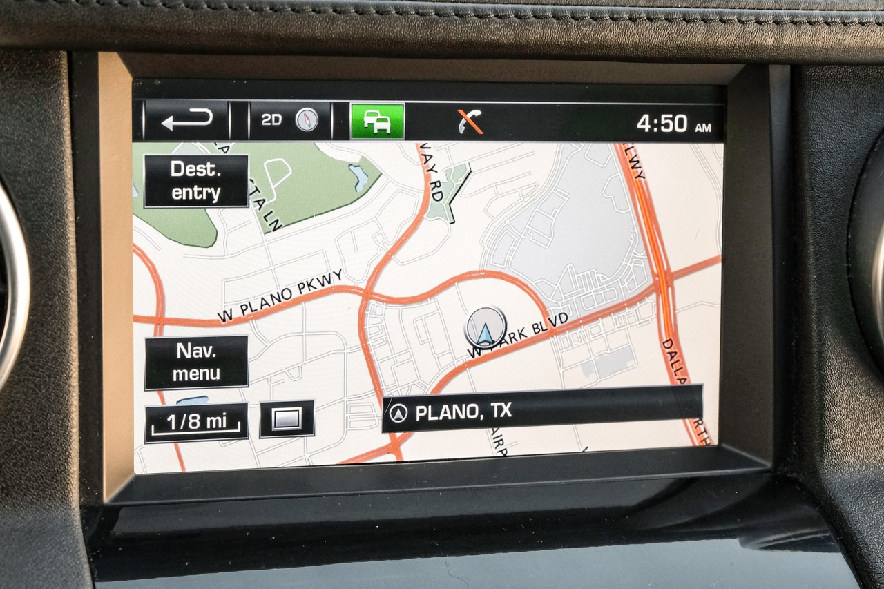 Land Rover LR4 Vehicle Main Gallery Image 24