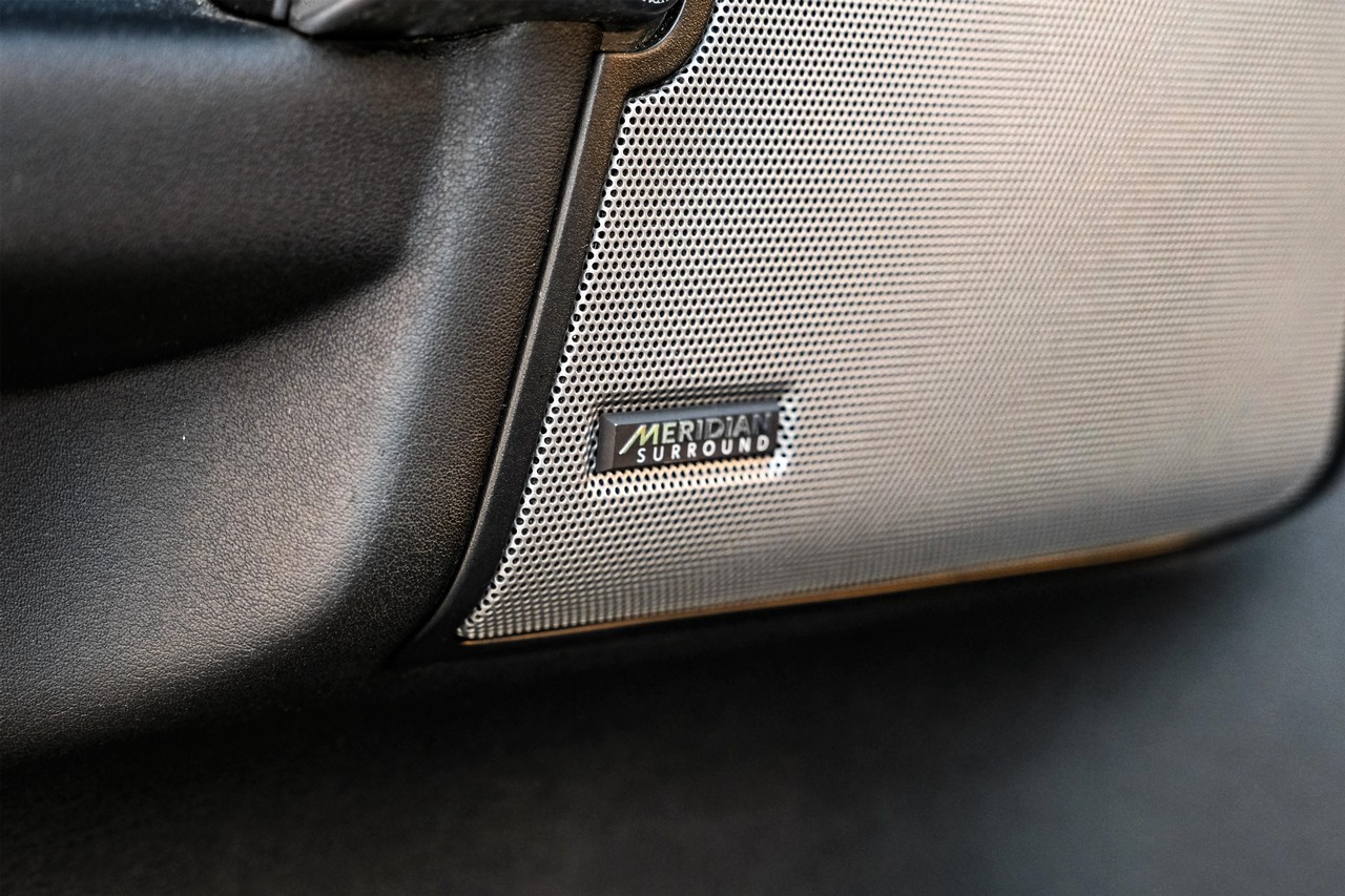 Land Rover LR4 Vehicle Main Gallery Image 52