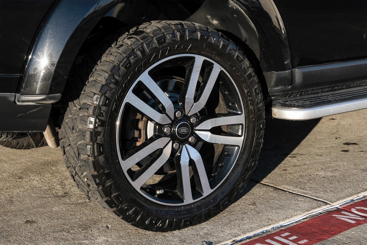 Land Rover LR4 Vehicle Main Gallery Image 65