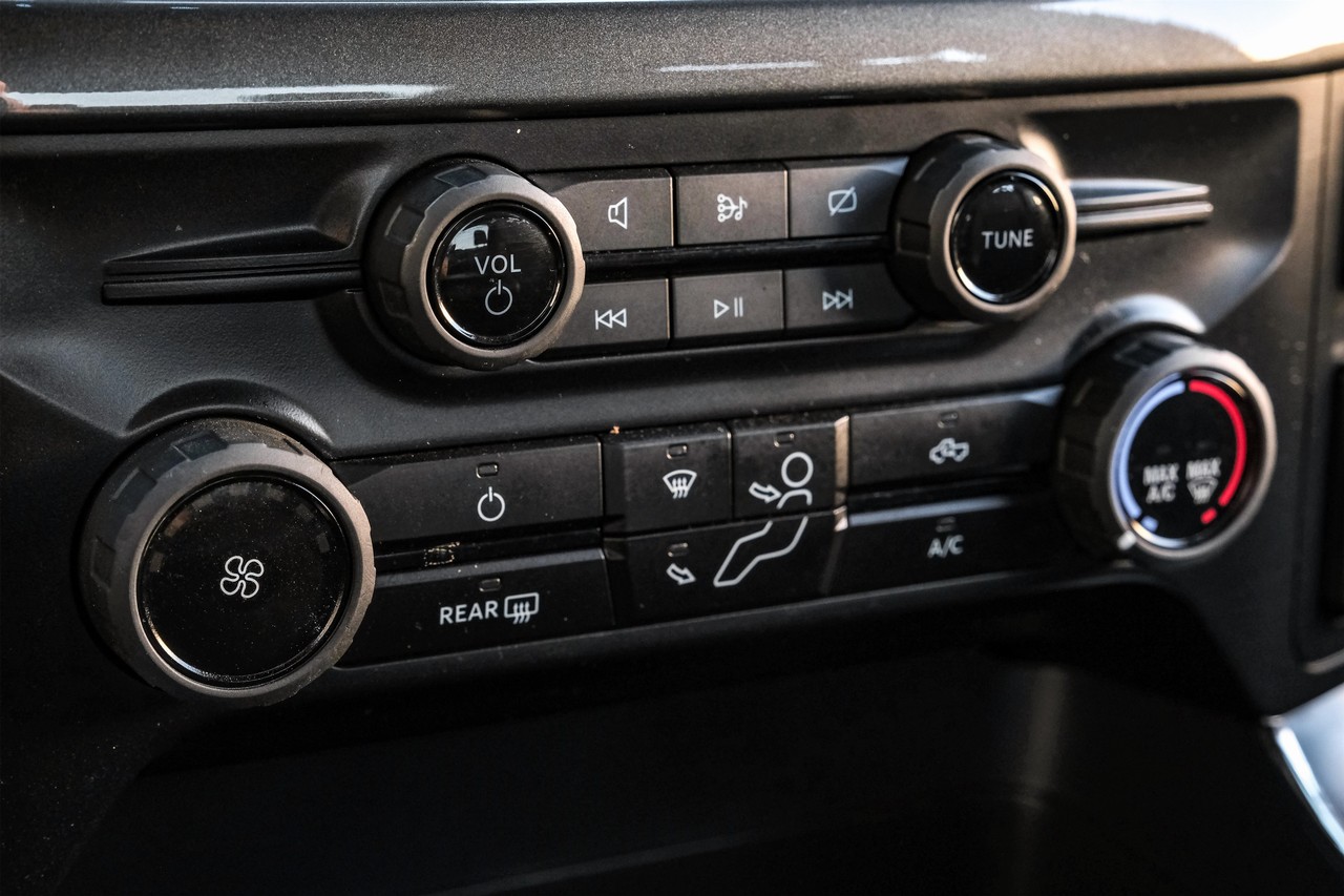 Ford F-150 Vehicle Main Gallery Image 25