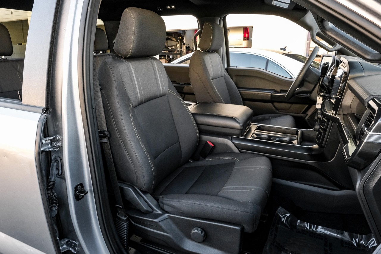 Ford F-150 Vehicle Main Gallery Image 32