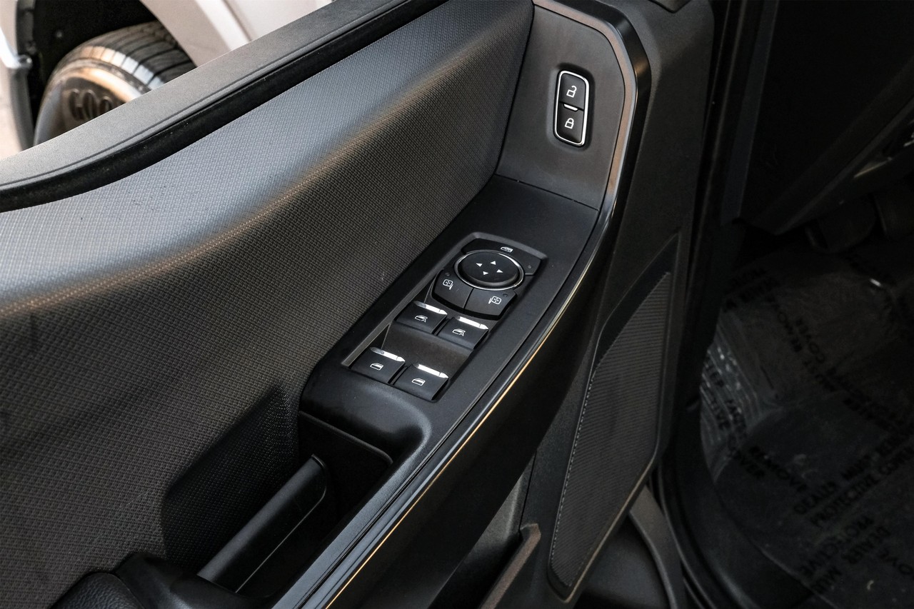 Ford F-150 Vehicle Main Gallery Image 42