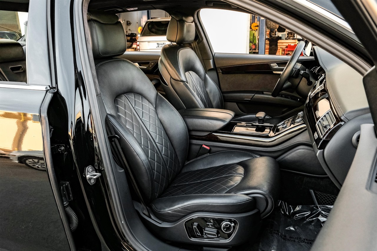 Audi A8 Vehicle Main Gallery Image 39