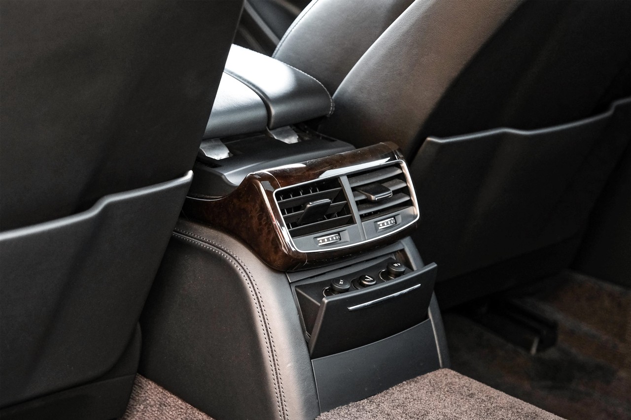 Audi A8 Vehicle Main Gallery Image 43