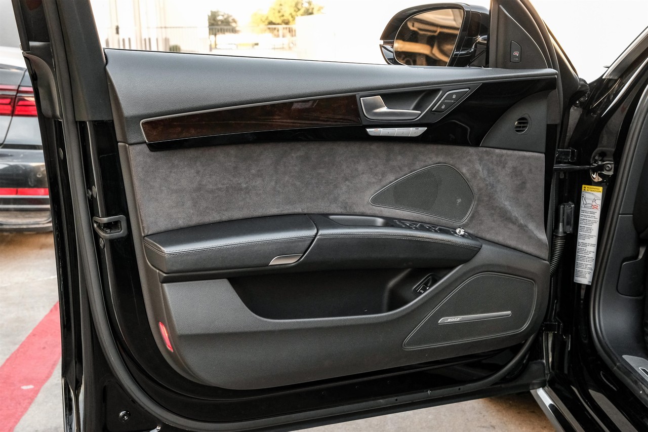 Audi A8 Vehicle Main Gallery Image 48