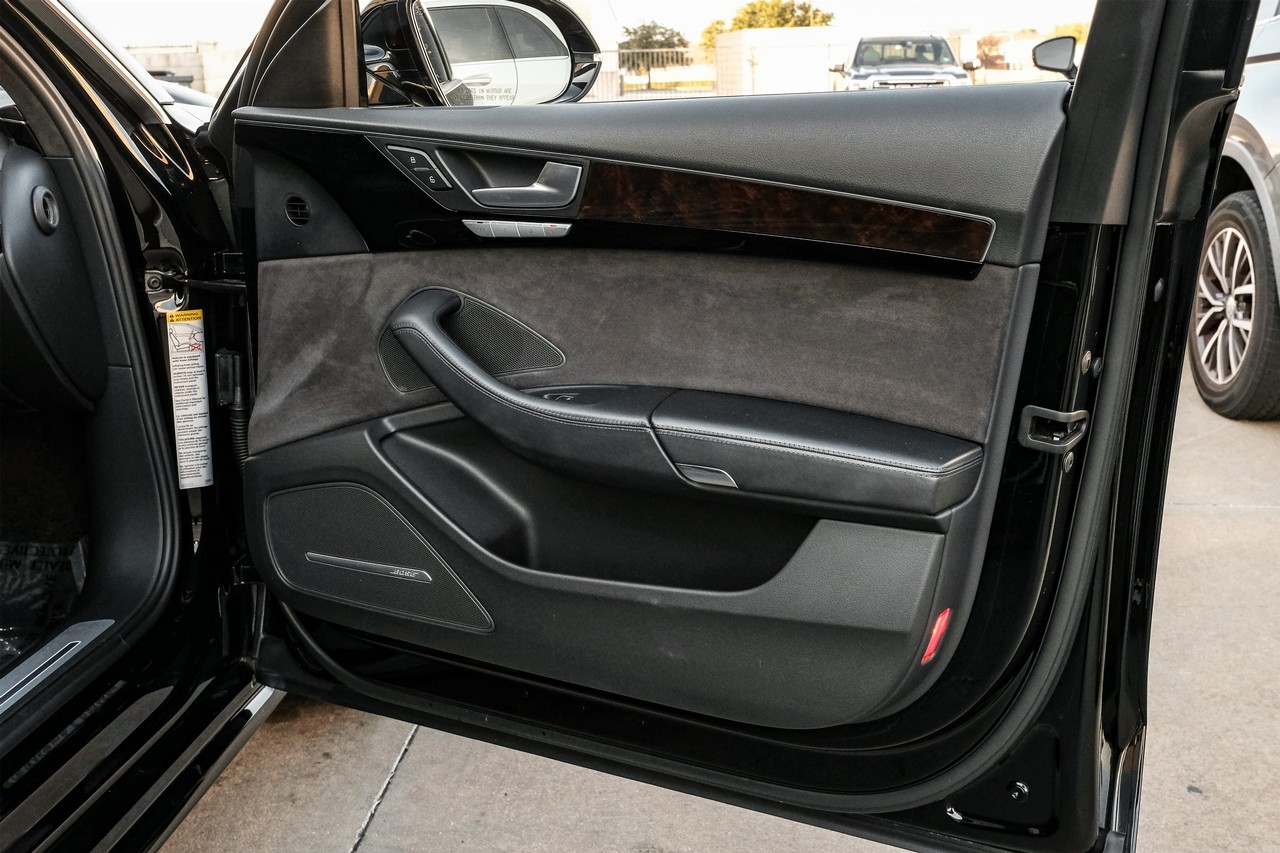 Audi A8 Vehicle Main Gallery Image 52