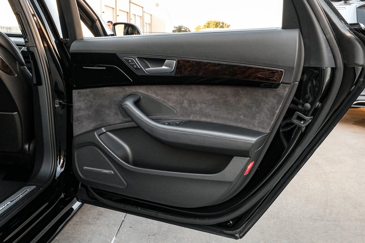 Audi A8 Vehicle Main Gallery Image 54