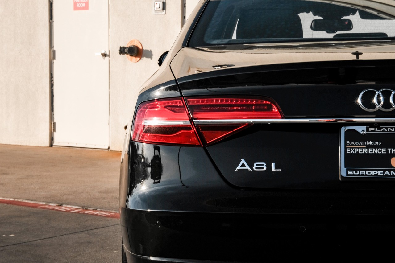 Audi A8 Vehicle Main Gallery Image 56