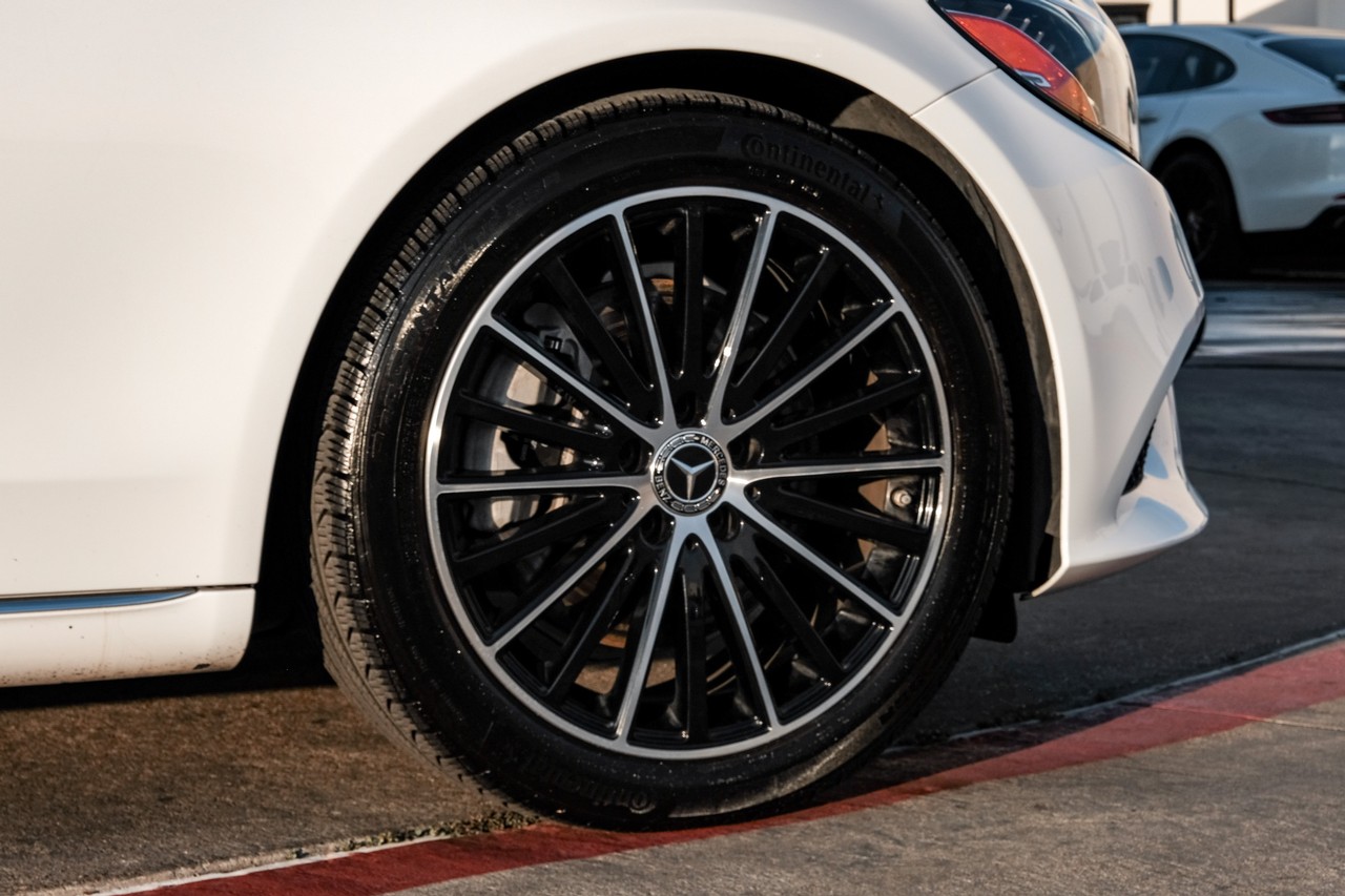 Mercedes-Benz C 300 Vehicle Main Gallery Image 62