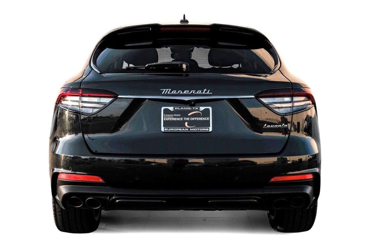 Maserati Levante Vehicle Main Gallery Image 10
