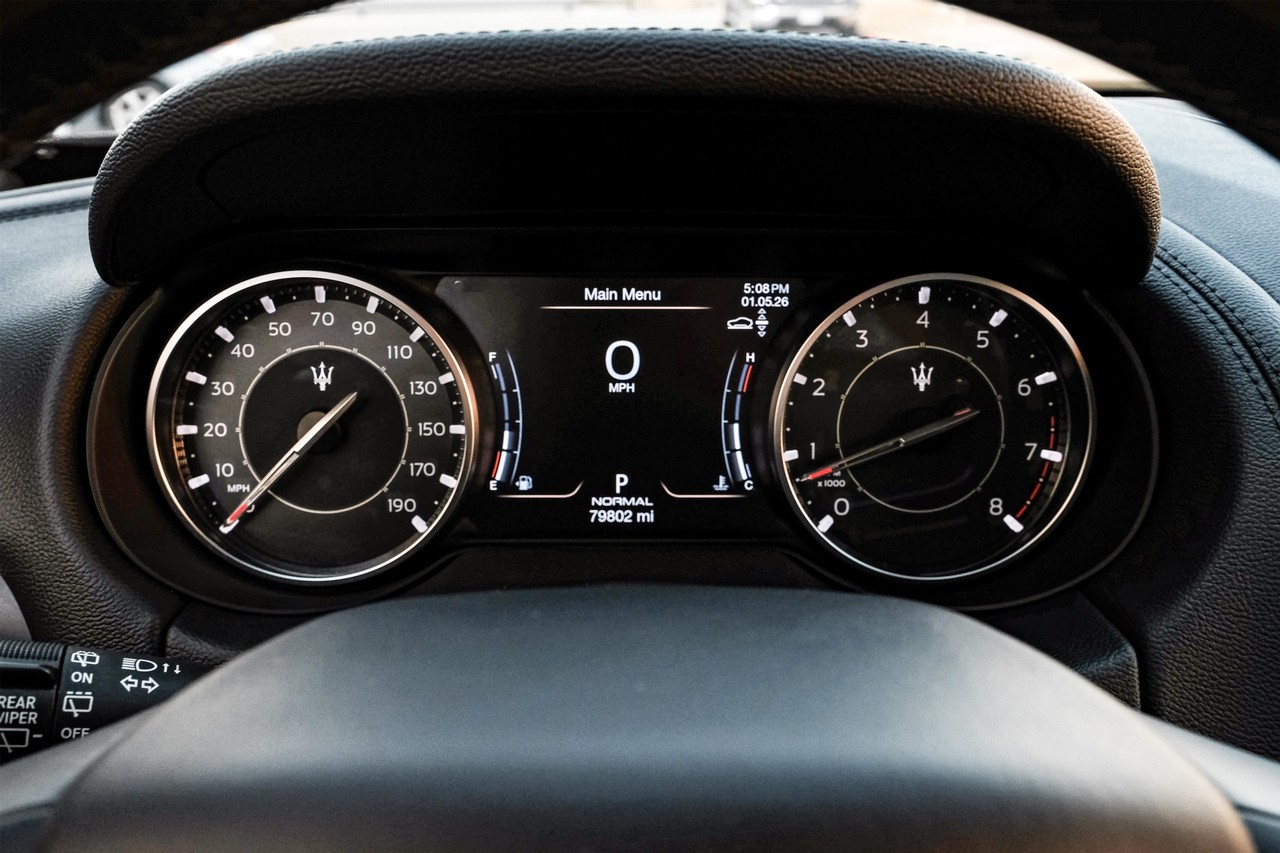 Maserati Levante Vehicle Main Gallery Image 19