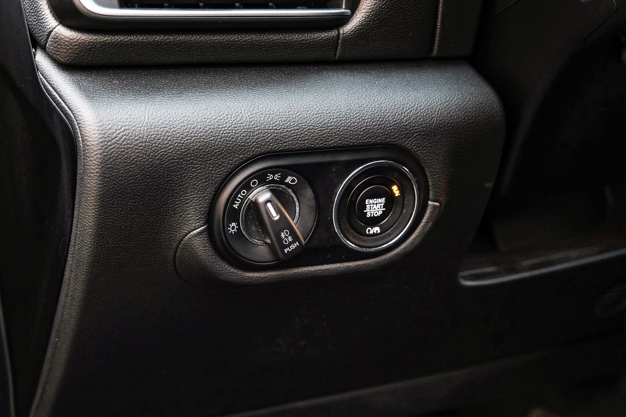 Maserati Levante Vehicle Main Gallery Image 26