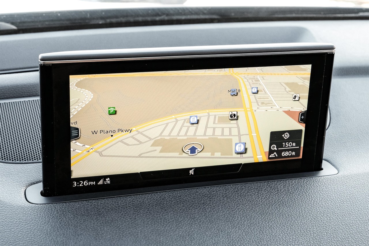 Audi Q7 Vehicle Main Gallery Image 24