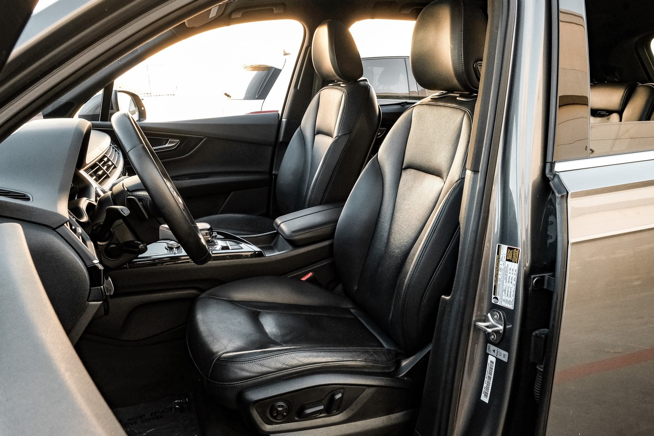 Audi Q7 Vehicle Main Gallery Image 32