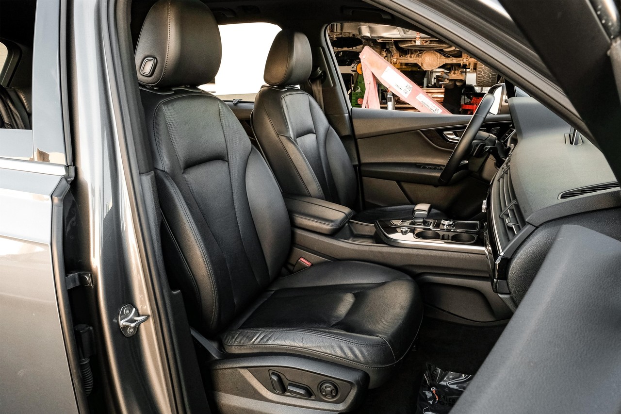 Audi Q7 Vehicle Main Gallery Image 34
