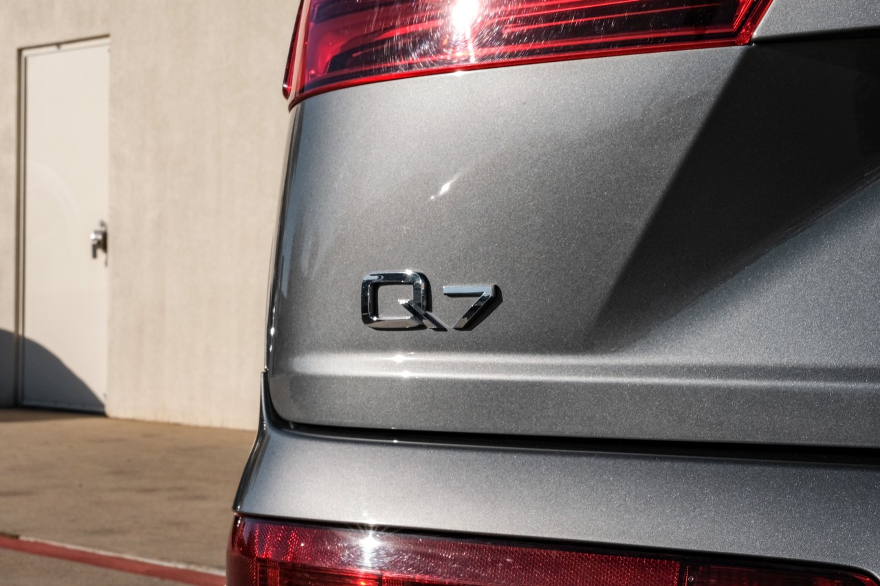 Audi Q7 Vehicle Main Gallery Image 51