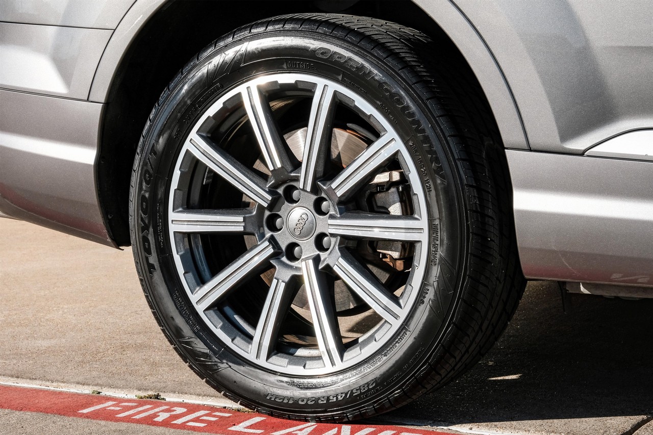 Audi Q7 Vehicle Main Gallery Image 56