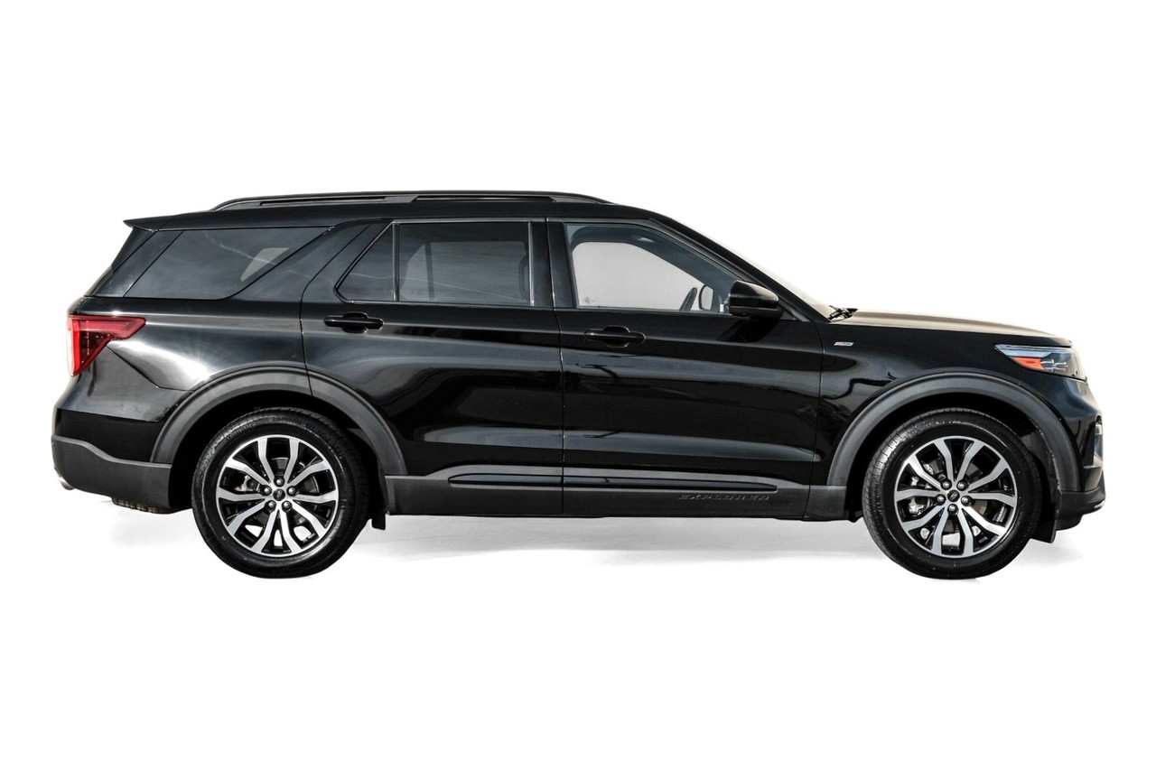 Ford Explorer Vehicle Main Gallery Image 07