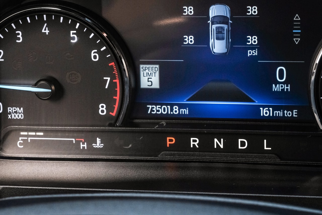 Ford Explorer Vehicle Main Gallery Image 19