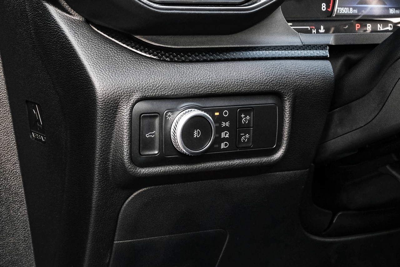 Ford Explorer Vehicle Main Gallery Image 27