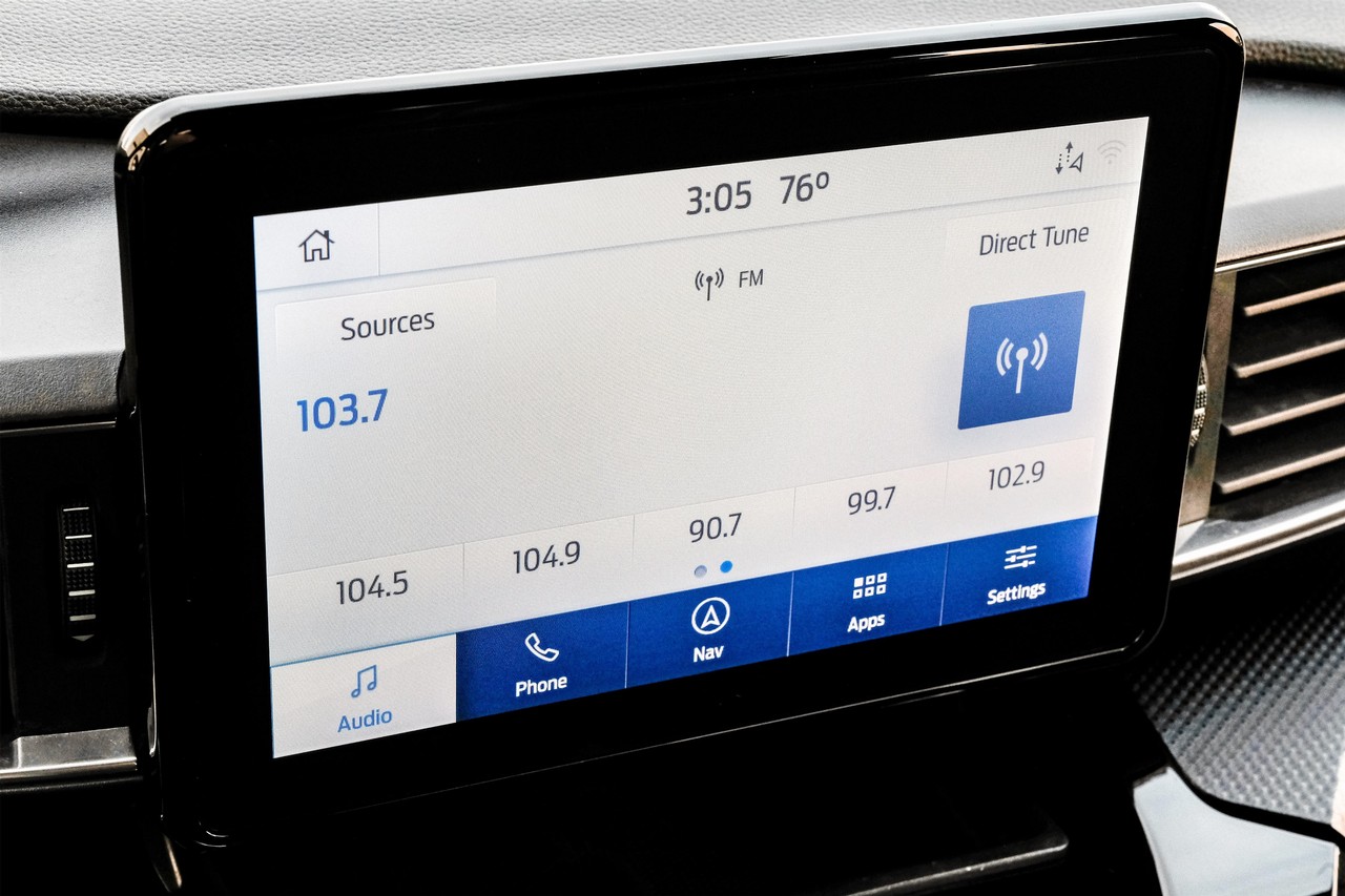 Ford Explorer Vehicle Main Gallery Image 29