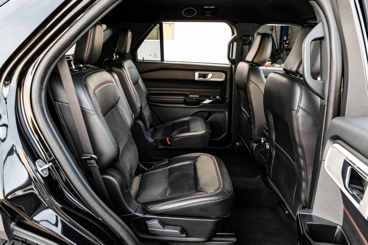 Ford Explorer Vehicle Main Gallery Image 36