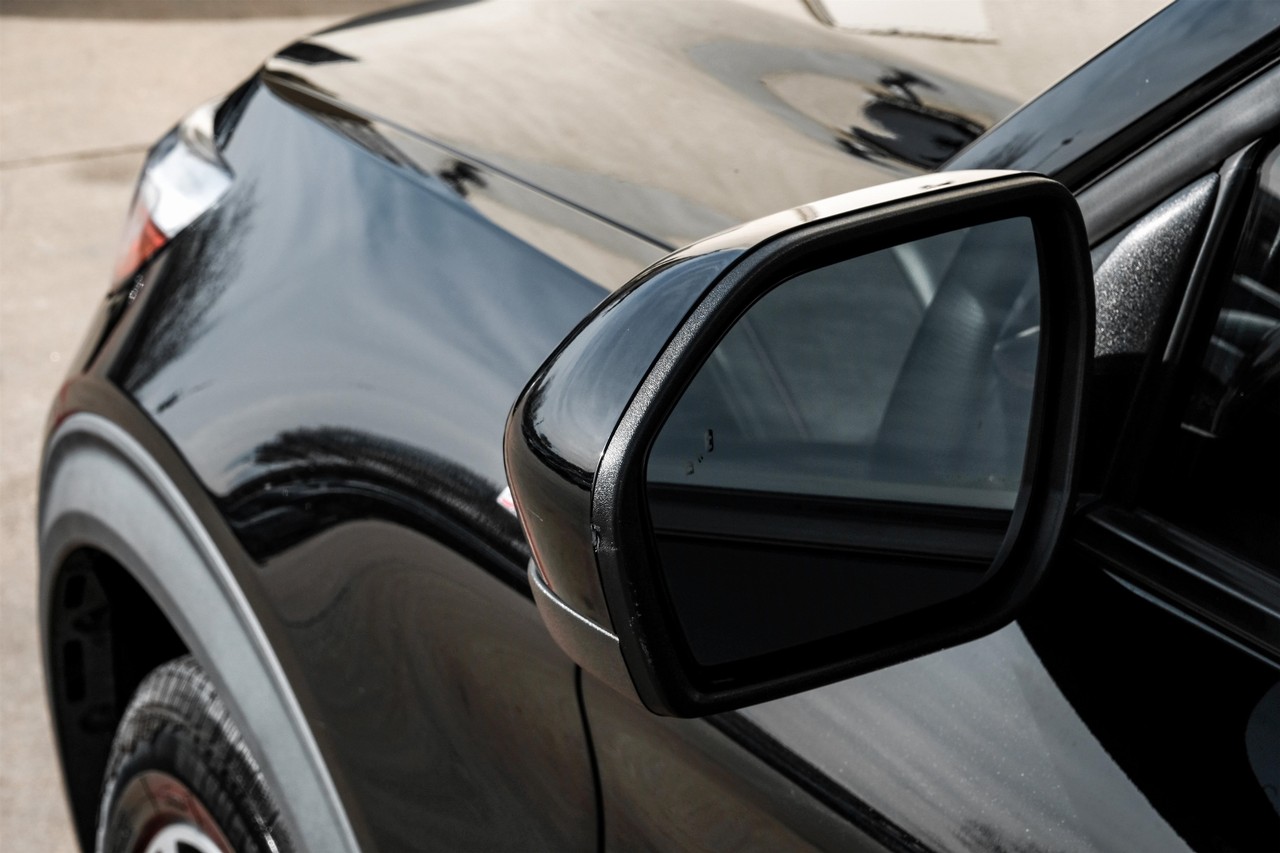 Ford Explorer Vehicle Main Gallery Image 43