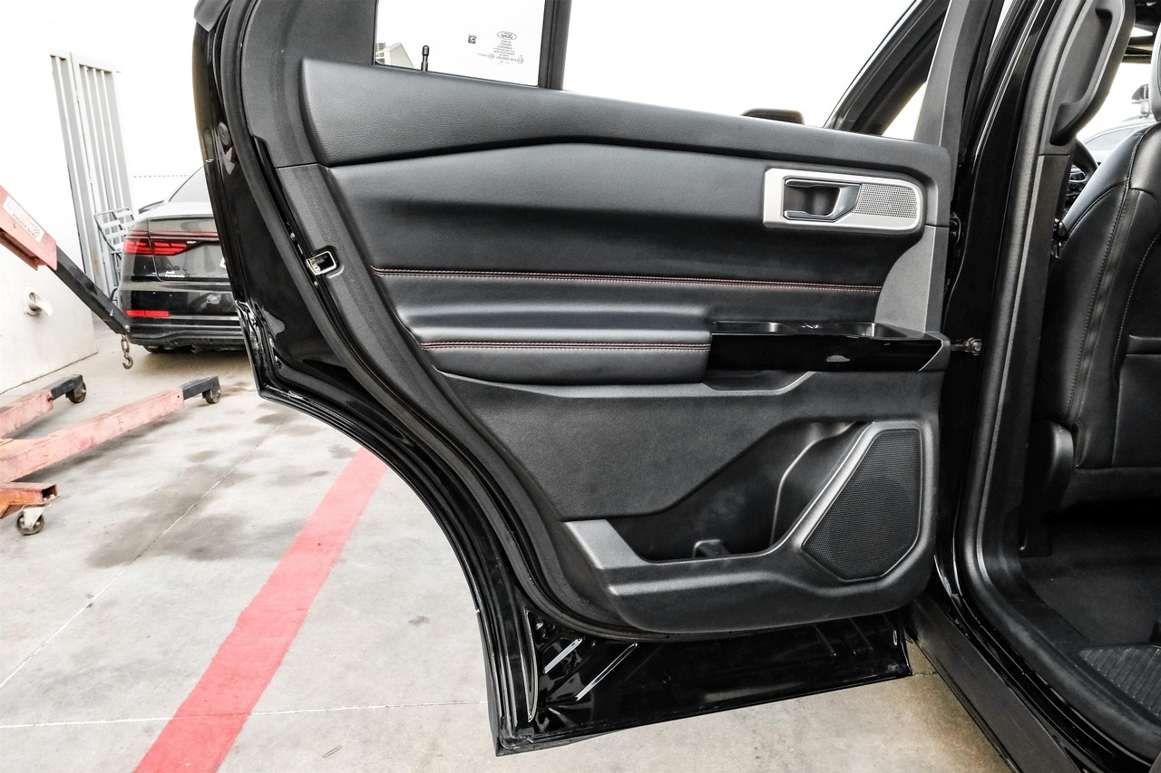 Ford Explorer Vehicle Main Gallery Image 47