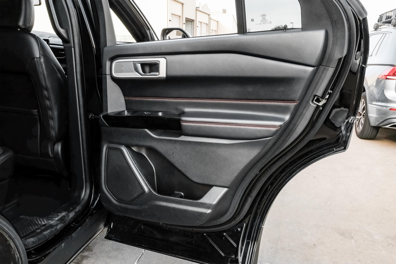 Ford Explorer Vehicle Main Gallery Image 48