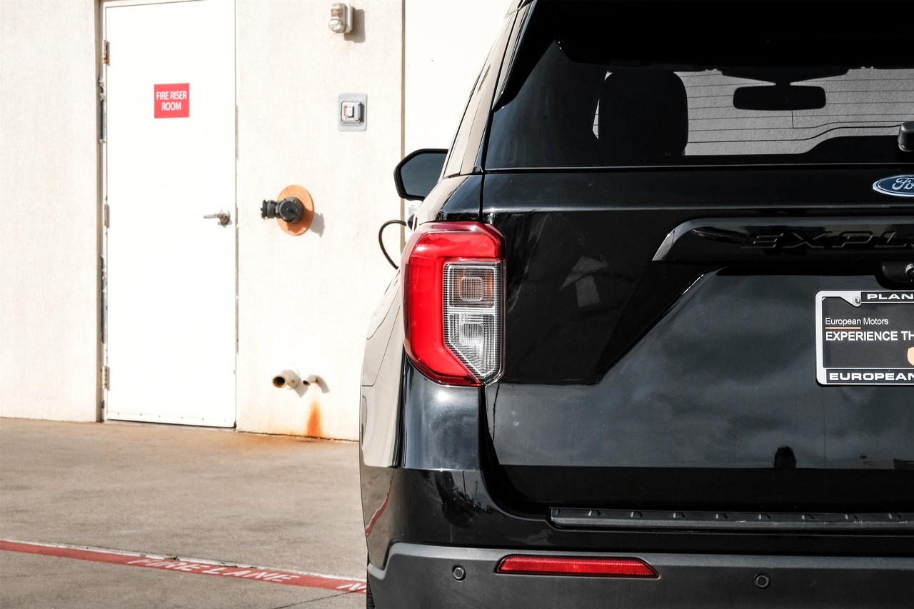 Ford Explorer Vehicle Main Gallery Image 50