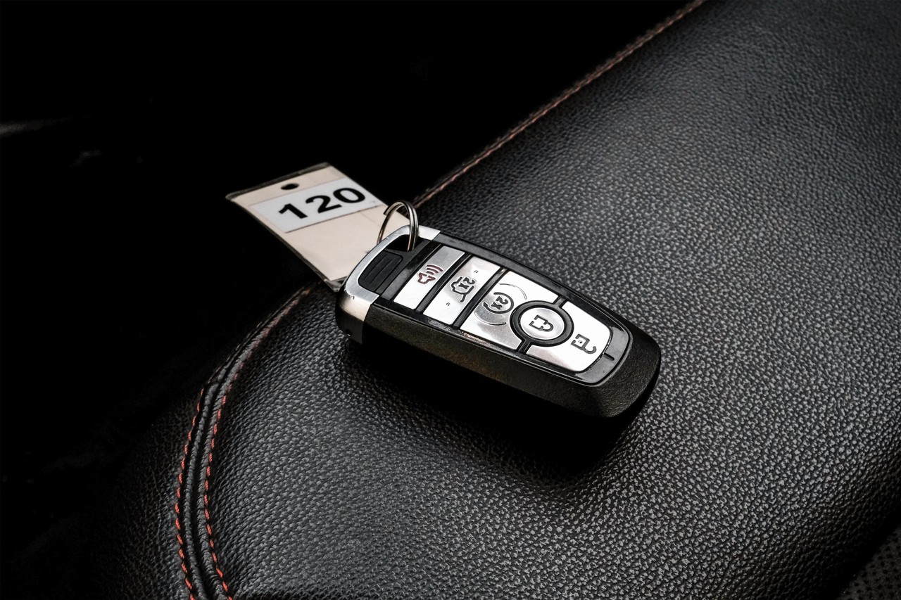 Ford Explorer Vehicle Main Gallery Image 59