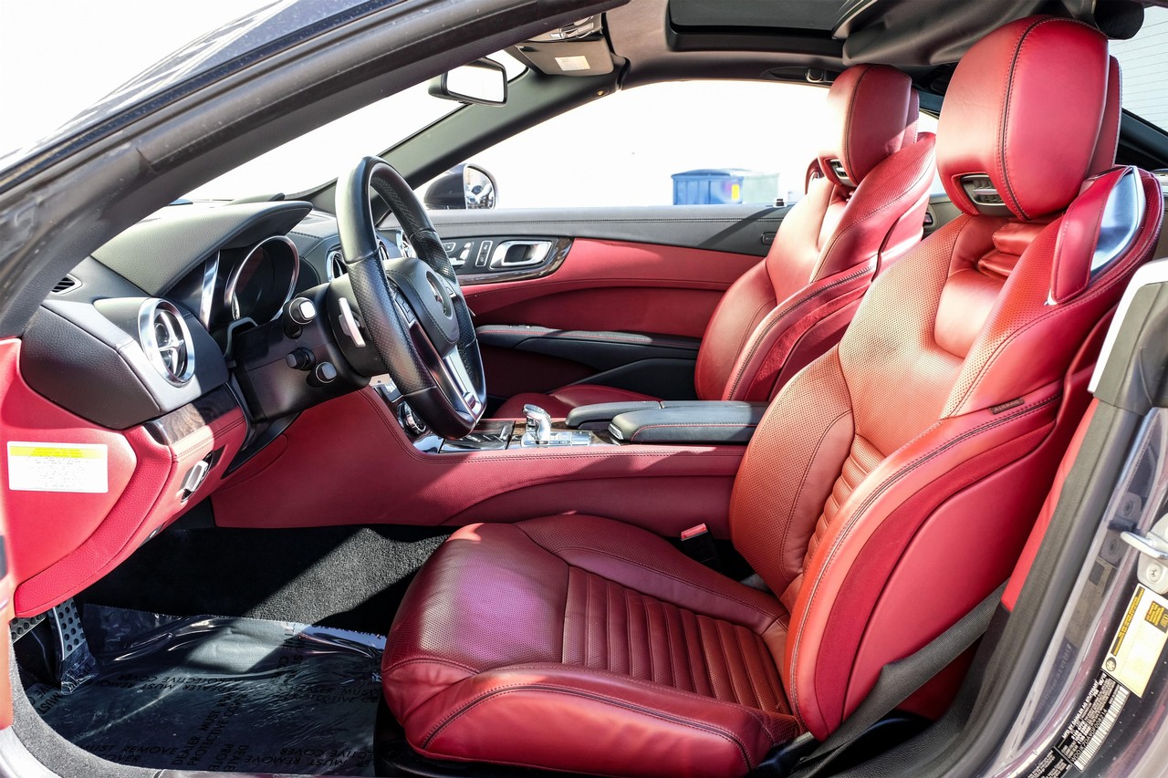 Mercedes-Benz S 550 Vehicle Main Gallery Image 04